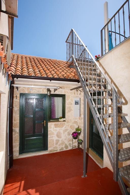 Studio Apartments Bonaca Split Eksteriør billede