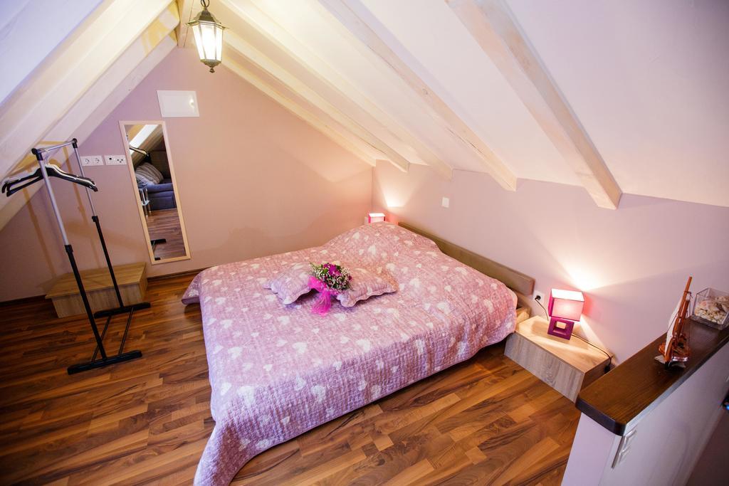 Studio Apartments Bonaca Split Eksteriør billede