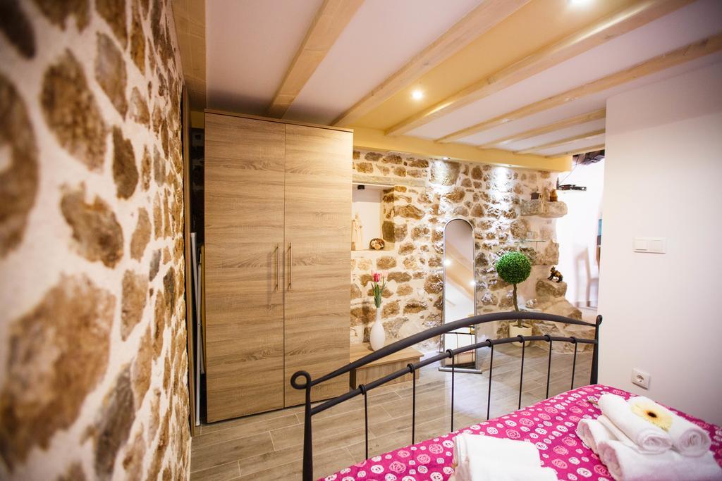 Studio Apartments Bonaca Split Eksteriør billede