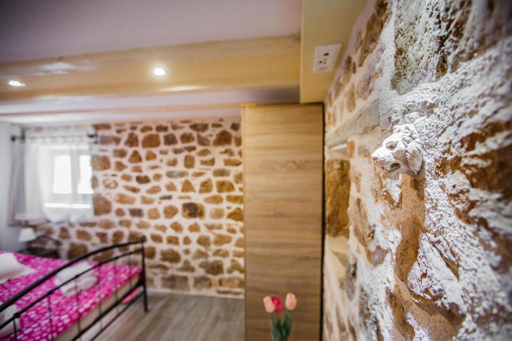 Studio Apartments Bonaca Split Eksteriør billede